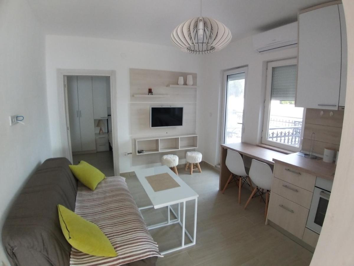 Apartman Dajoda 1 Bijela Zewnętrze zdjęcie