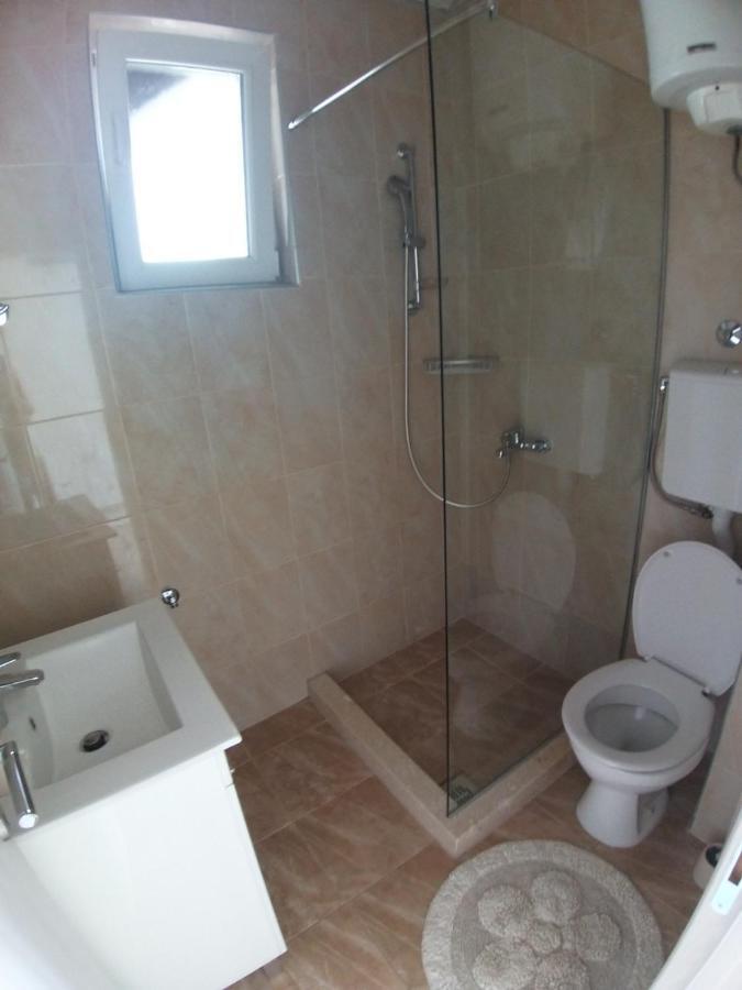 Apartman Dajoda 1 Bijela Zewnętrze zdjęcie